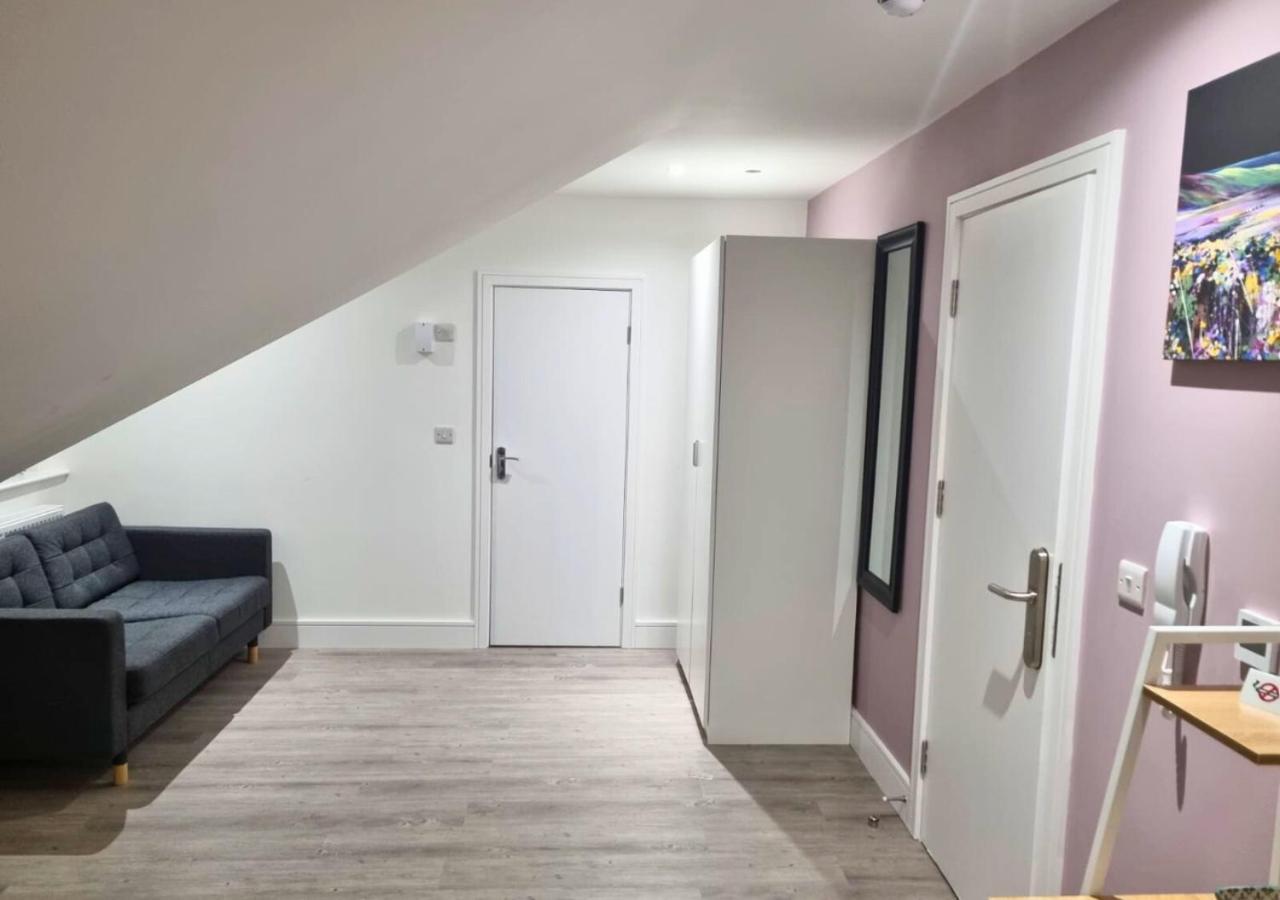 The Coppice Apartment Уотфорд Екстериор снимка