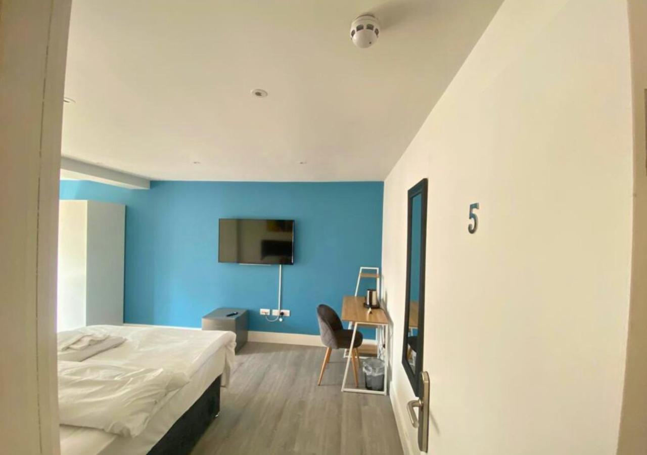 The Coppice Apartment Уотфорд Екстериор снимка
