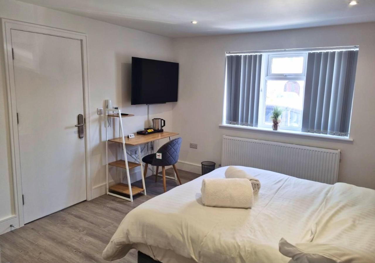 The Coppice Apartment Уотфорд Екстериор снимка