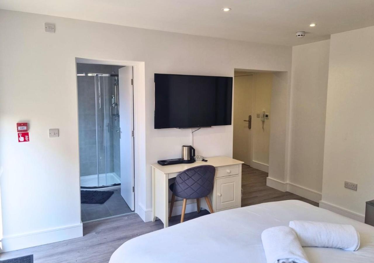 The Coppice Apartment Уотфорд Екстериор снимка